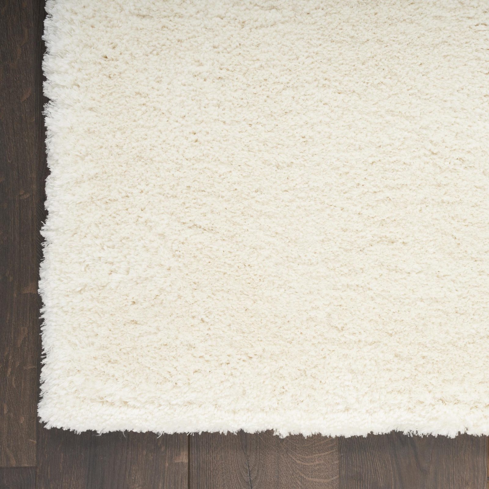 8′ X 10′ Ivory Shag Area Rug