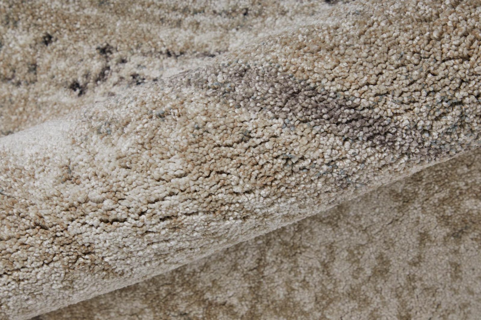 7′ X 10′ Gray Ivory Taupe Abstract Distressed Area Rug